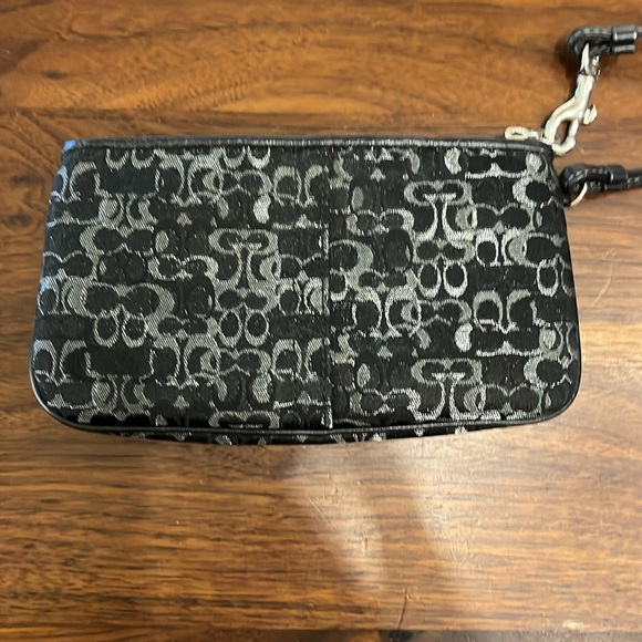 Authentic COACH Wristlet - Picture 2 of 4